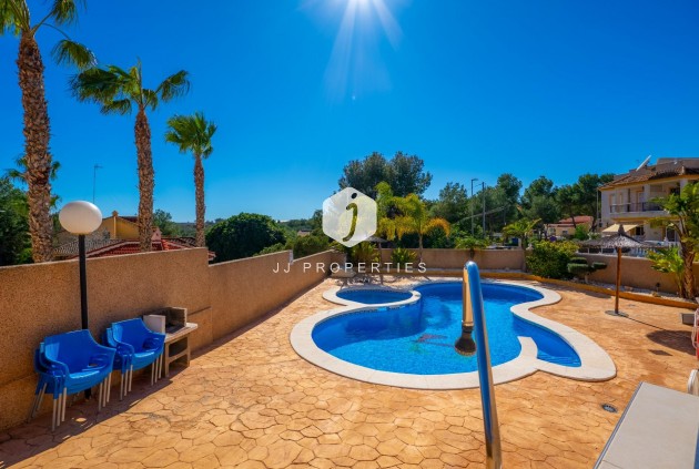 Aus zweiter Hand - Duplex -
Algorfa - Comunidad Valenciana