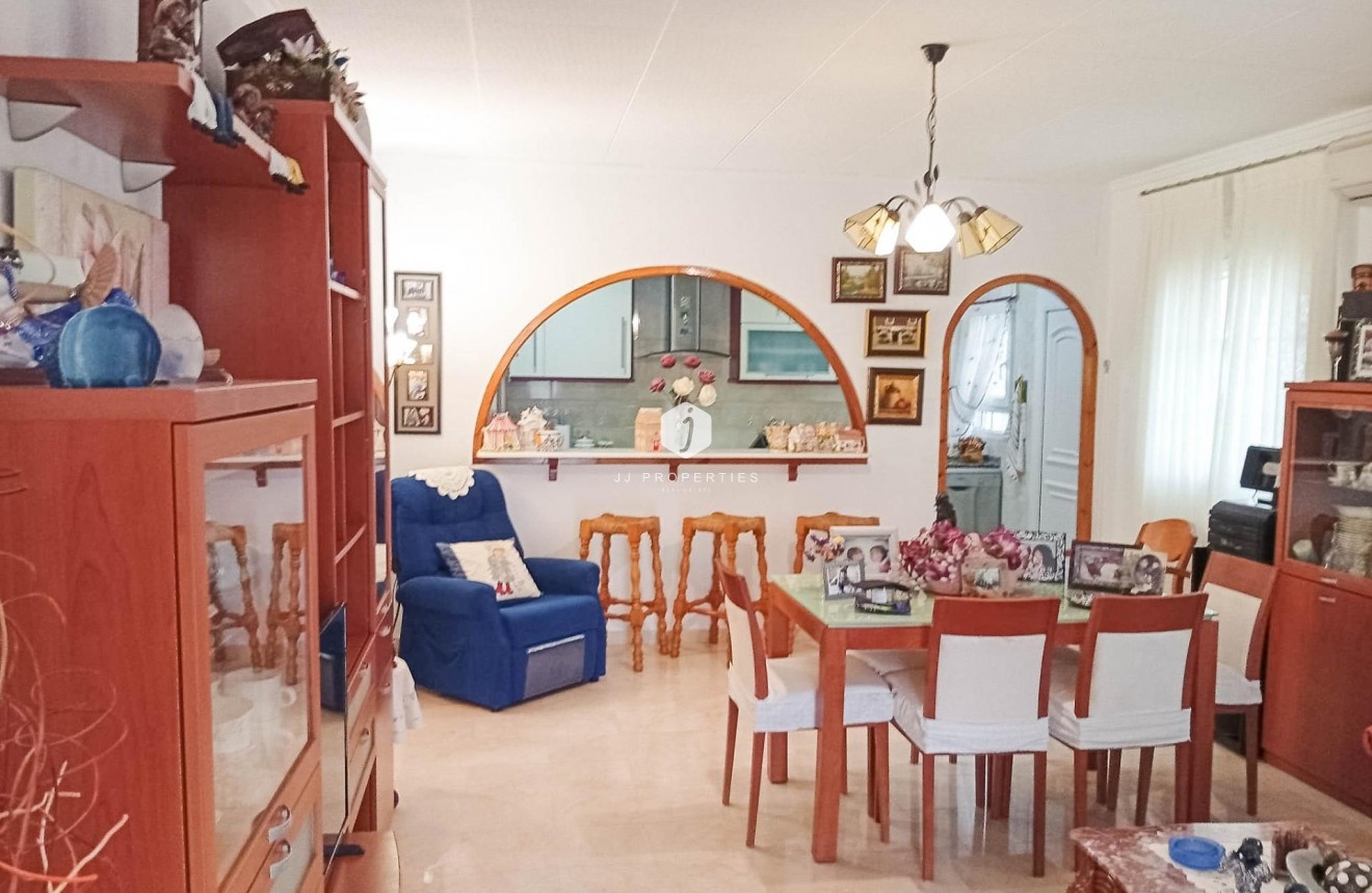 Segunda mano - Villa -
Torrevieja - La Siesta - El Salado - Torreta