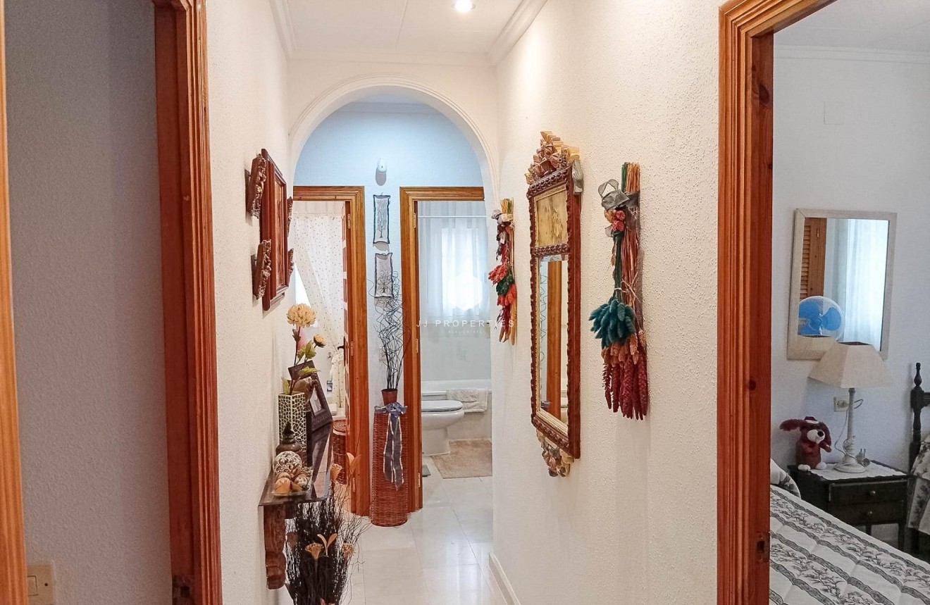 Segunda mano - Villa -
Torrevieja - La Siesta - El Salado - Torreta