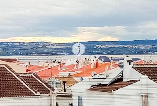 Segunda mano - Villa -
Torrevieja - La Siesta - El Salado - Torreta