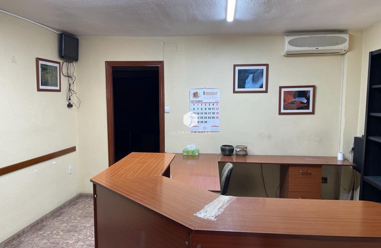 Aus zweiter Hand - Wohnung -
Almoradí - Almoradí Centro