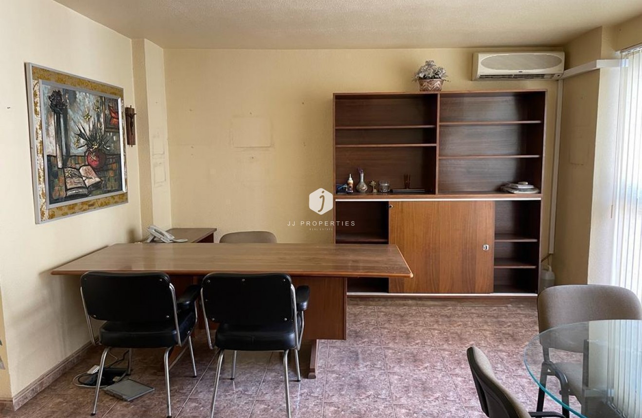 Aus zweiter Hand - Wohnung -
Almoradí - Almoradí Centro