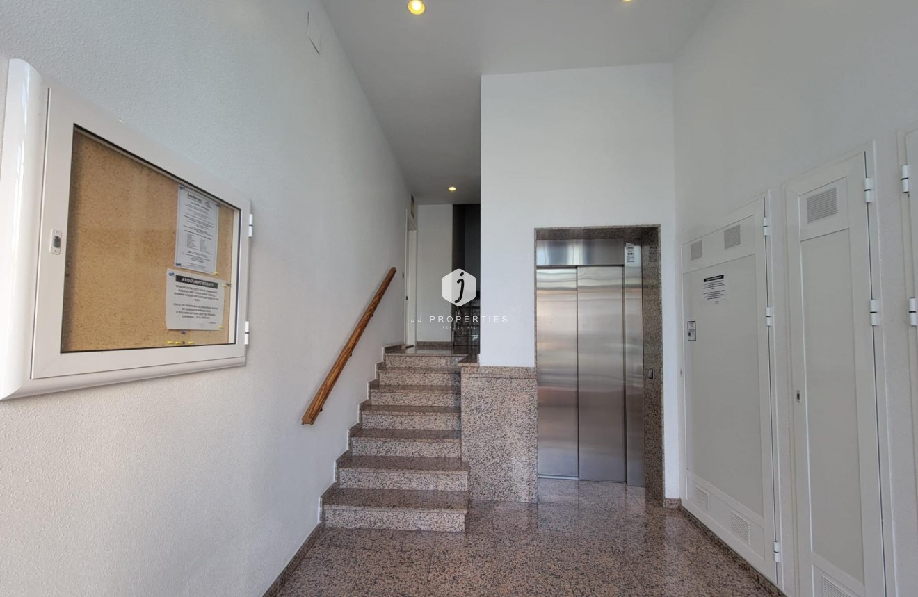 Segunda mano - Apartamento / piso -
Torrevieja - Playa del Cura