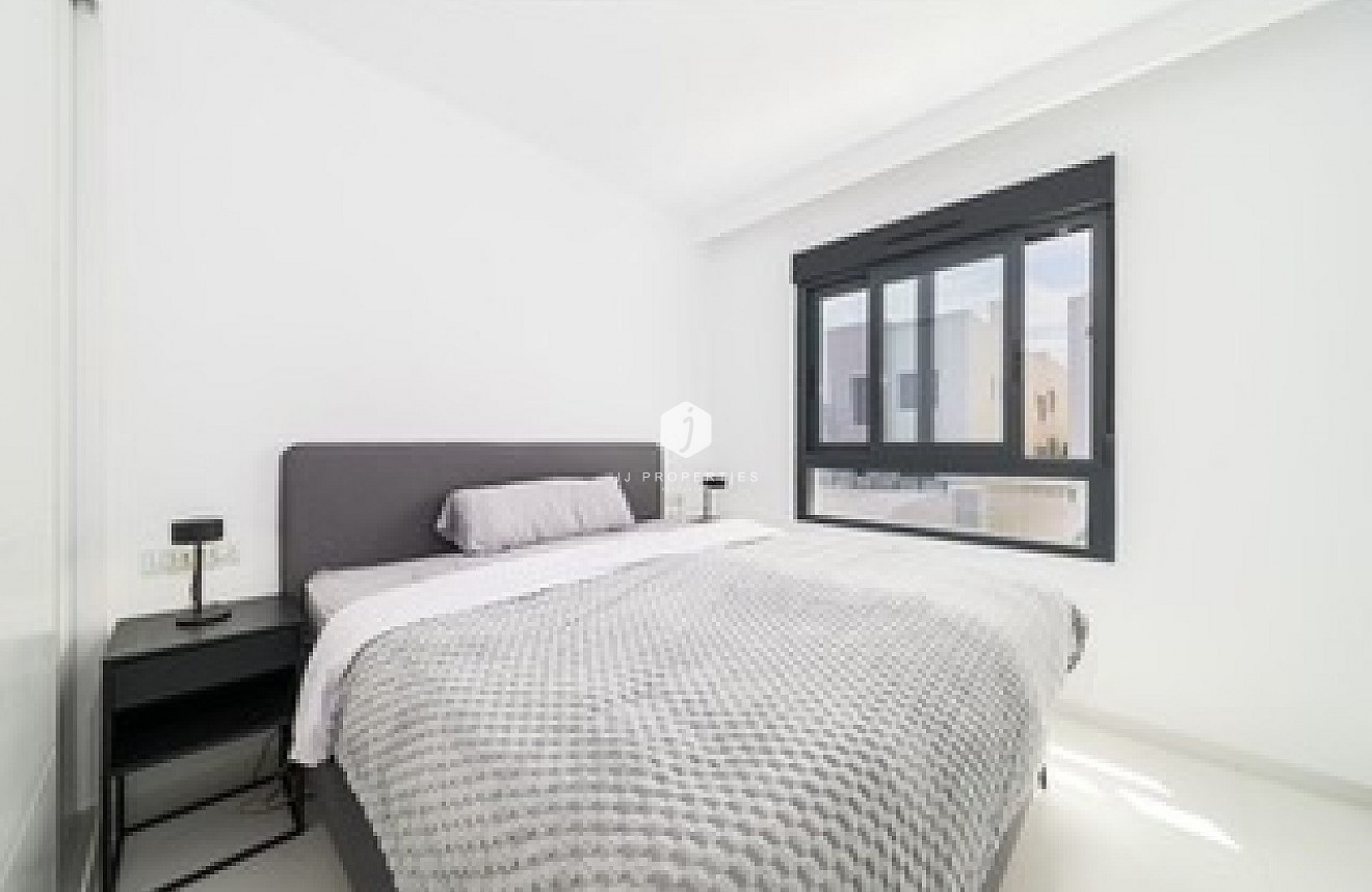 Segunda mano - Apartamento / piso -
San Miguel de Salinas - Inland