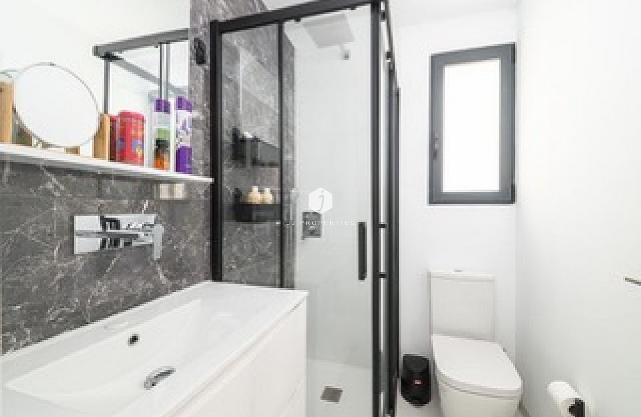 Segunda mano - Apartamento / piso -
San Miguel de Salinas - Inland