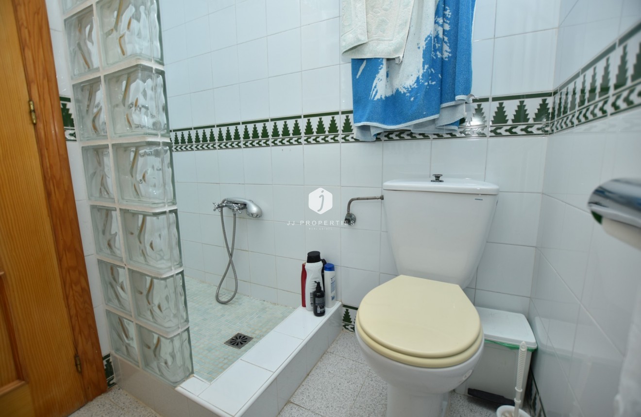 Z drugiej ręki - Szalet -
La Mata - Costa Blanca