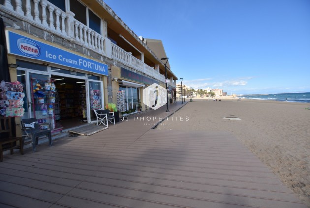 Z drugiej ręki - Szalet -
La Mata - Costa Blanca