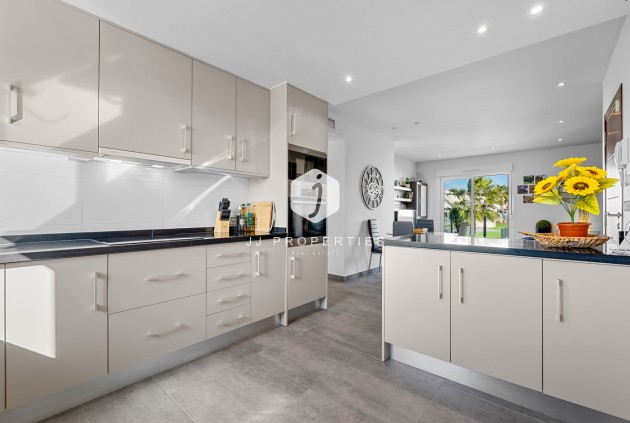 Z drugiej ręki - Bungalow -
Torrevieja - Costa Blanca