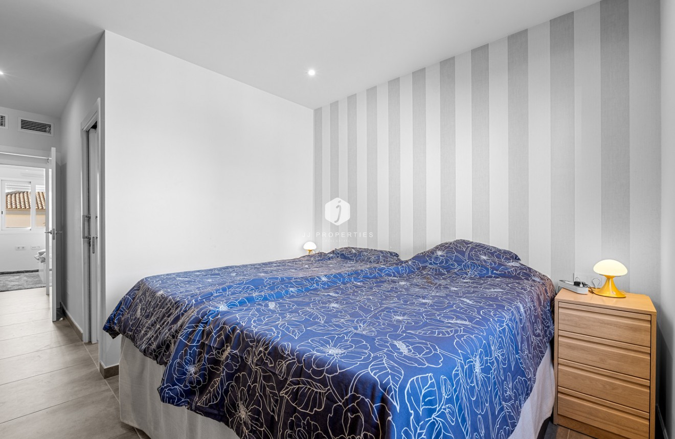 Z drugiej ręki - Bungalow -
Torrevieja - Costa Blanca