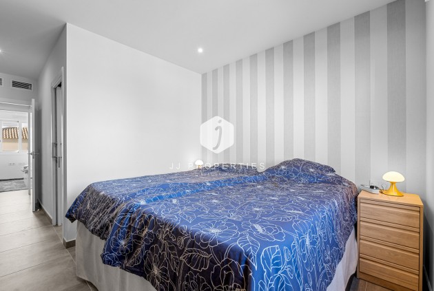 Z drugiej ręki - Bungalow -
Torrevieja - Costa Blanca