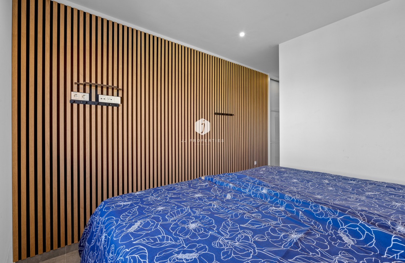 Z drugiej ręki - Bungalow -
Torrevieja - Costa Blanca