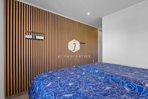 Z drugiej ręki - Bungalow -
Torrevieja - Costa Blanca