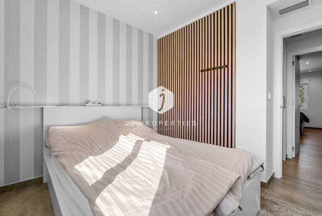 Z drugiej ręki - Bungalow -
Torrevieja - Costa Blanca