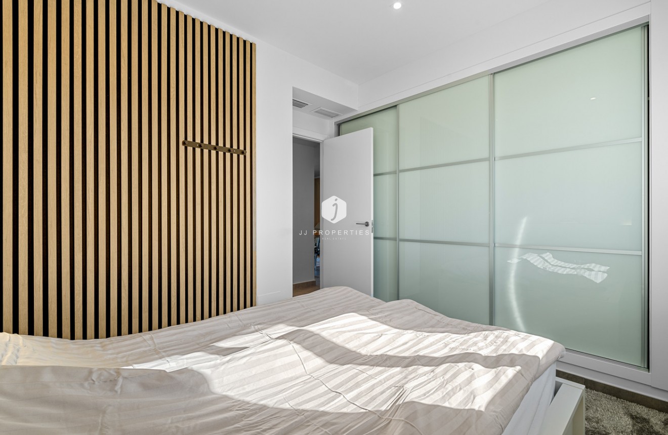 Z drugiej ręki - Bungalow -
Torrevieja - Costa Blanca