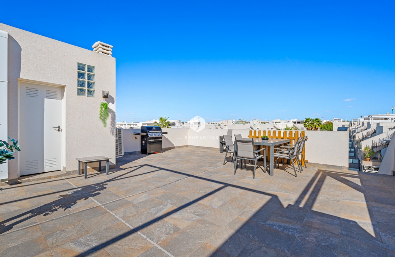 Z drugiej ręki - Bungalow -
Torrevieja - Costa Blanca