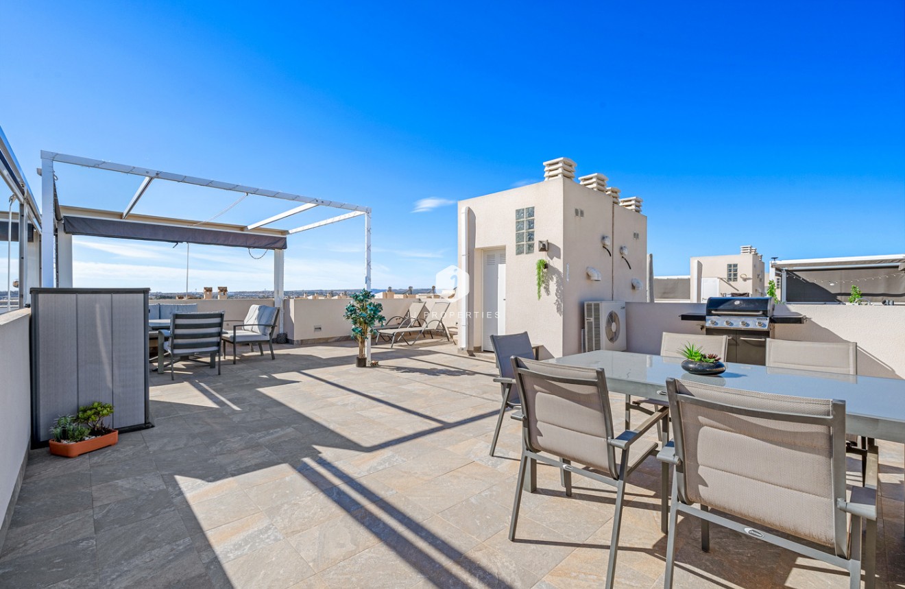 Z drugiej ręki - Bungalow -
Torrevieja - Costa Blanca