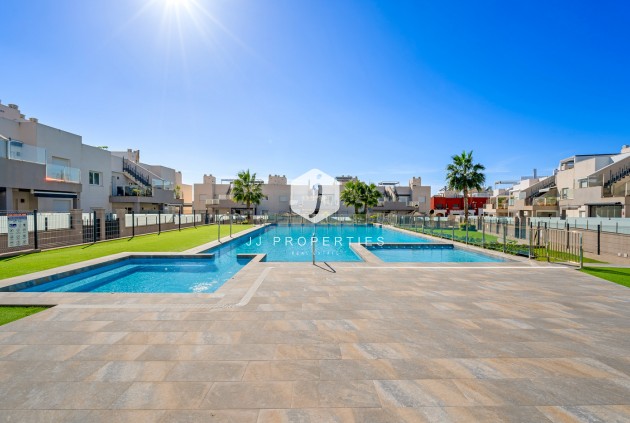 Z drugiej ręki - Bungalow -
Torrevieja - Costa Blanca