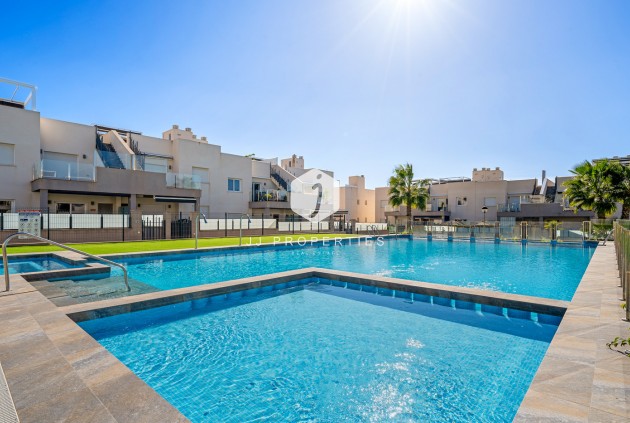 Z drugiej ręki - Bungalow -
Torrevieja - Costa Blanca