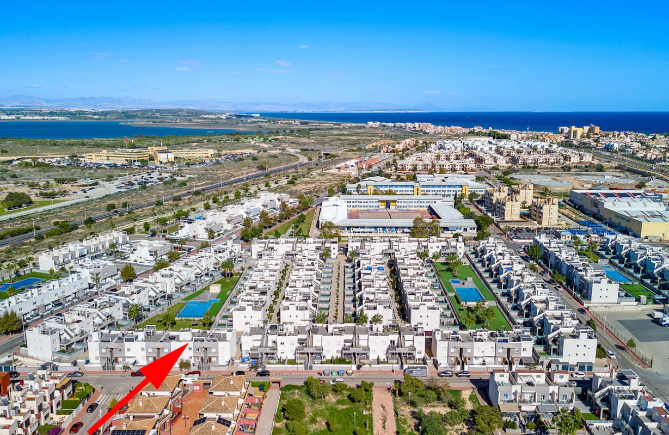 Z drugiej ręki - Bungalow -
Torrevieja - Costa Blanca