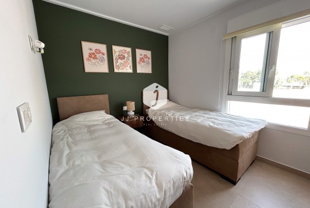 Aus zweiter Hand - Wohnung -
El Raso - Costa Blanca