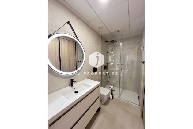 Aus zweiter Hand - Wohnung -
El Raso - Costa Blanca