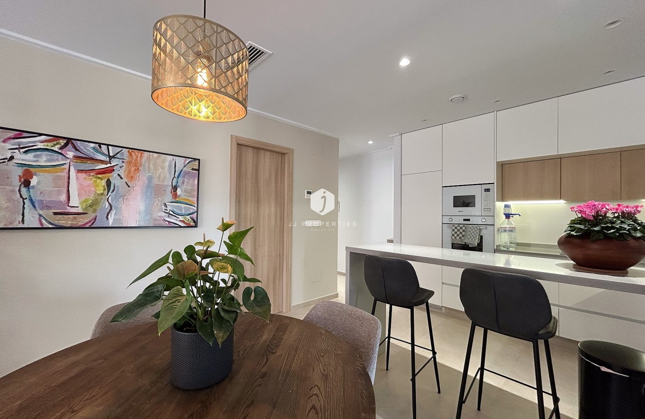 Aus zweiter Hand - Wohnung -
El Raso - Costa Blanca