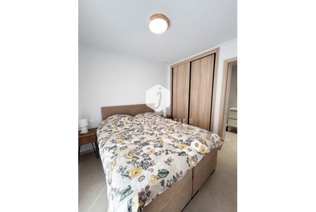 Aus zweiter Hand - Wohnung -
El Raso - Costa Blanca