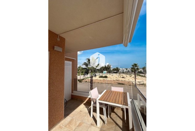 Aus zweiter Hand - Wohnung -
El Raso - Costa Blanca
