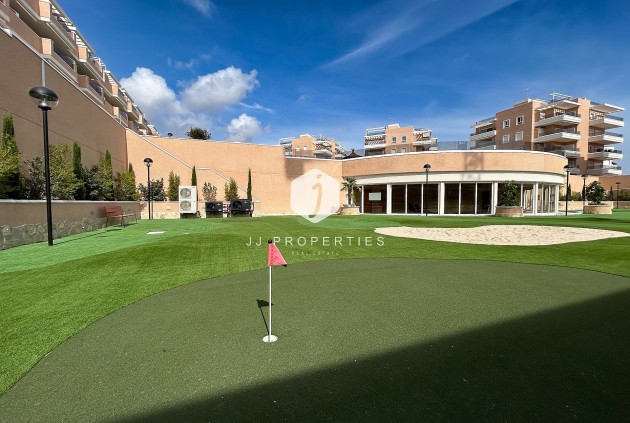 Aus zweiter Hand - Wohnung -
El Raso - Costa Blanca