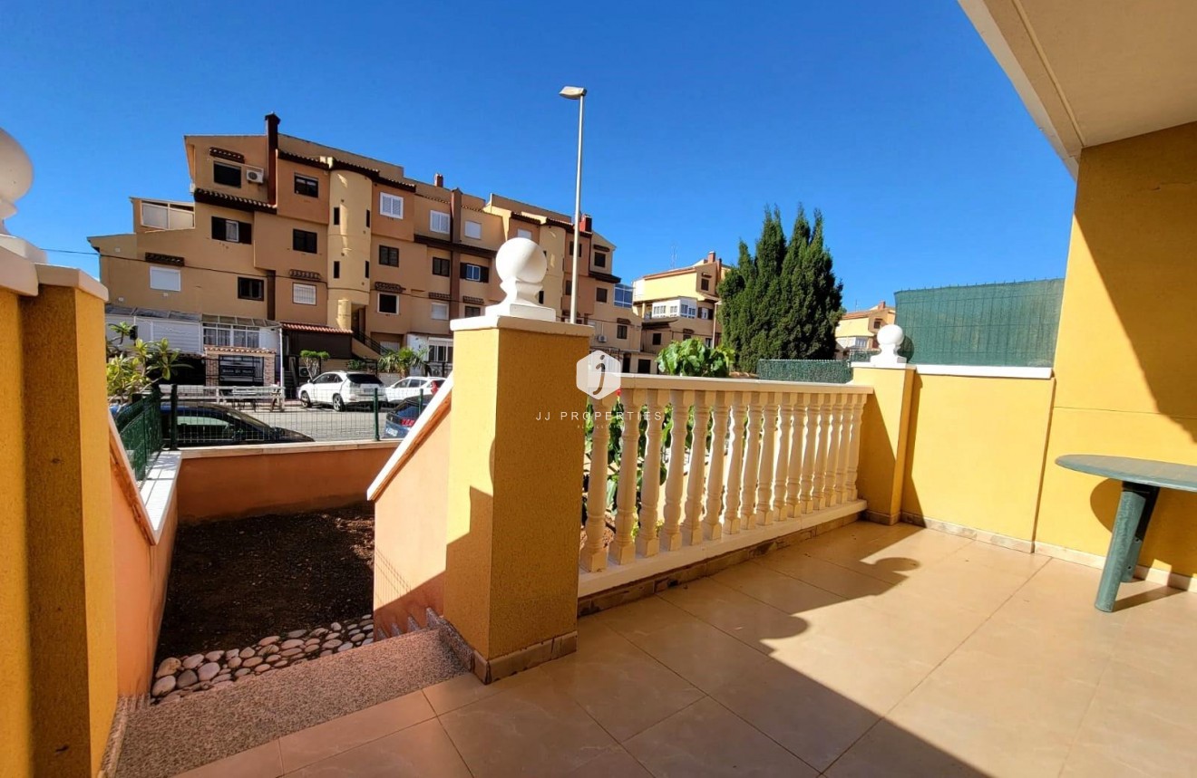 Aus zweiter Hand - Wohnung -
Torrevieja - aguas nuevas