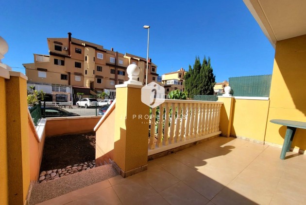 Aus zweiter Hand - Wohnung -
Torrevieja - aguas nuevas