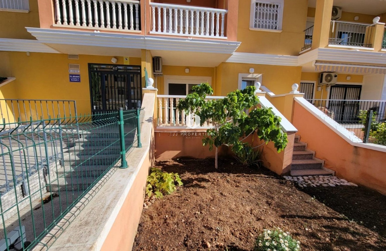 Aus zweiter Hand - Wohnung -
Torrevieja - aguas nuevas