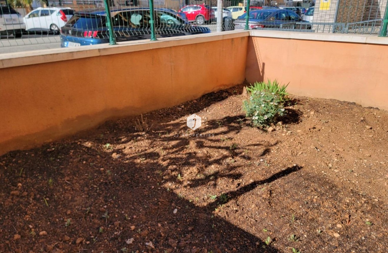 Aus zweiter Hand - Wohnung -
Torrevieja - aguas nuevas