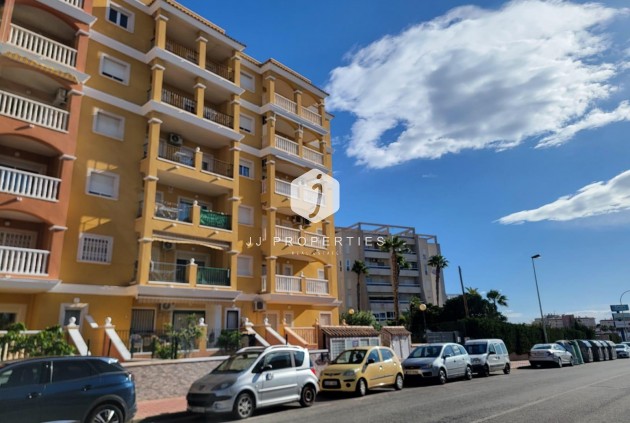 Aus zweiter Hand - Wohnung -
Torrevieja - aguas nuevas