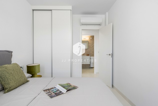 Aus zweiter Hand - Wohnung -
San Miguel de Salinas - Inland