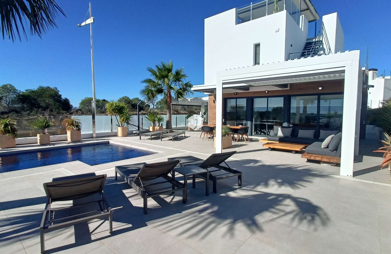 Tweedehands - Villa -
Algorfa - Inland