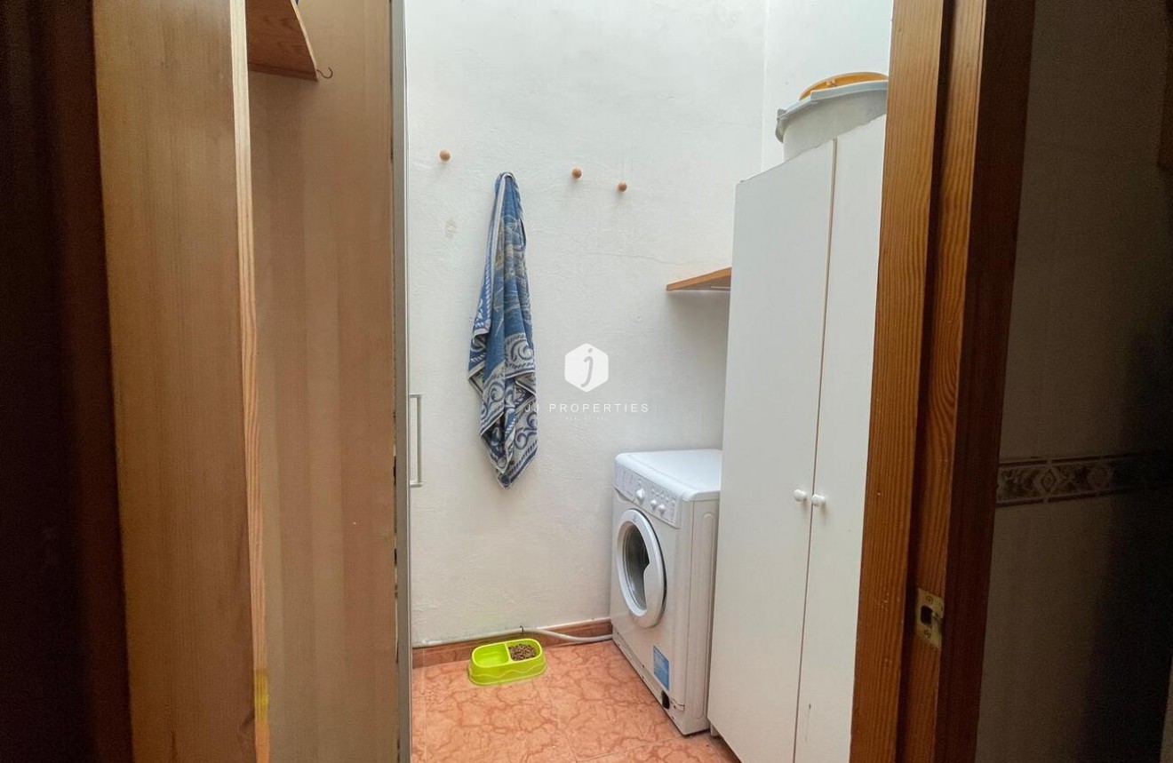 Resale - Chalet -
Orihuela Costa - Punta Prima