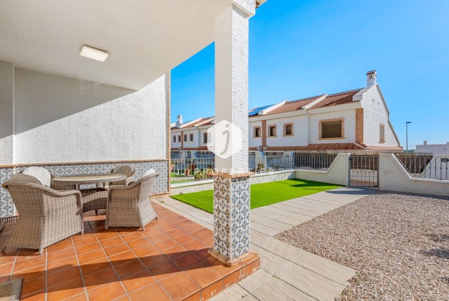 Resale - Villa -
San Miguel de Salinas - Inland