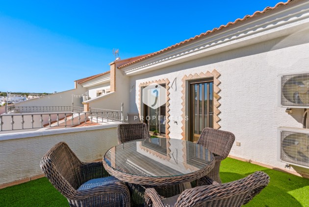 Resale - Villa -
San Miguel de Salinas - Inland