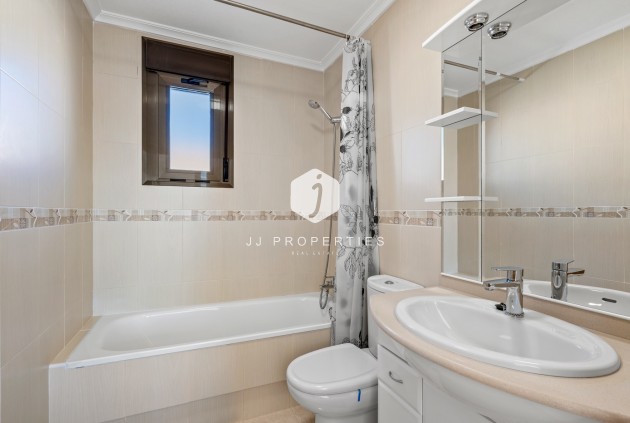 Resale - Villa -
San Miguel de Salinas - Inland