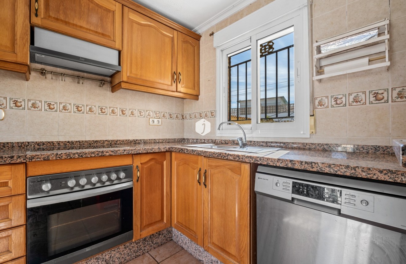 Resale - Villa -
Orihuela Costa - Costa Blanca