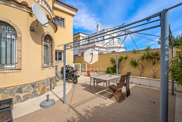 Resale - Villa -
Orihuela Costa - Costa Blanca