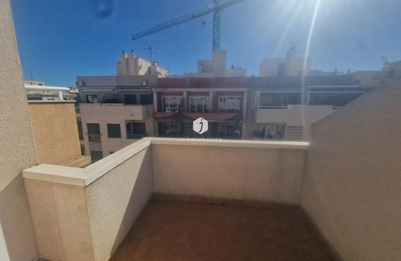 Resale - Penthouse -
Torrevieja - Centro