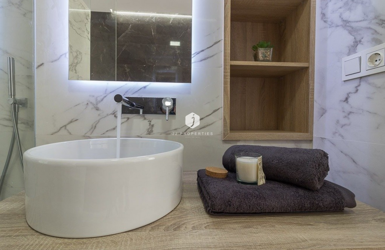 New Build - Bungalow -
Torrevieja - Los Balcones