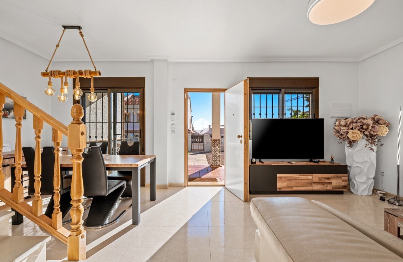 Resale - Chalet -
San Miguel de Salinas - Inland