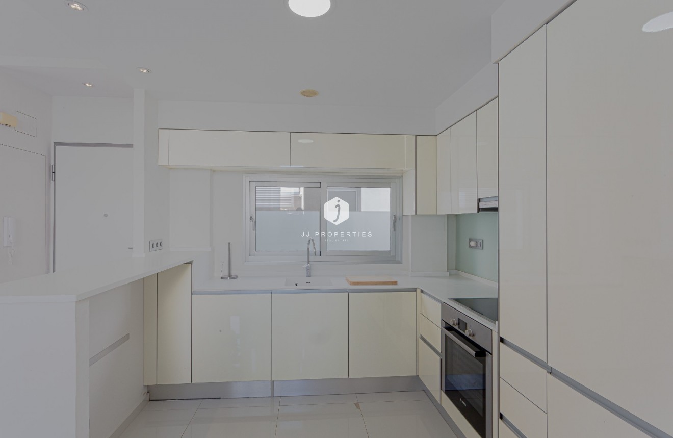 Z drugiej ręki - Villa -
Orihuela Costa - Costa Blanca