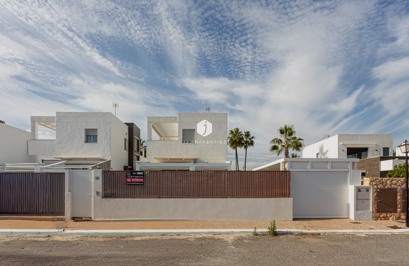 Z drugiej ręki - Villa -
Orihuela Costa - Costa Blanca