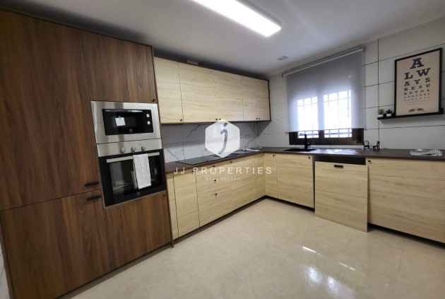 Resale - Chalet -
San Miguel de Salinas - Inland