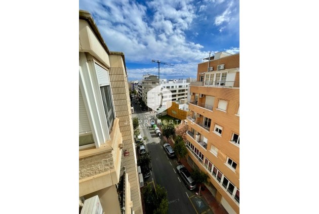 Resale - Penthouse -
Torrevieja - Playa de cura
