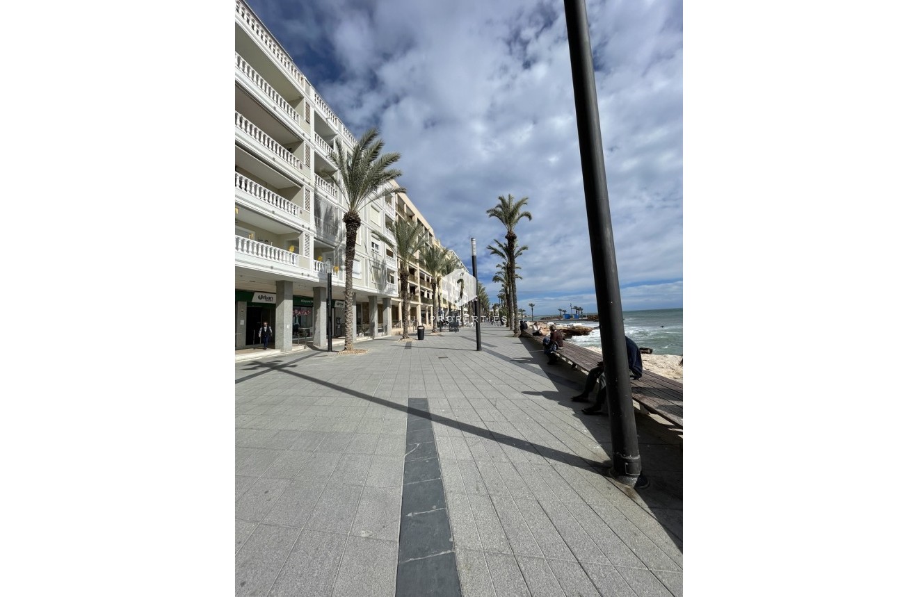 Resale - Penthouse -
Torrevieja - Playa de cura